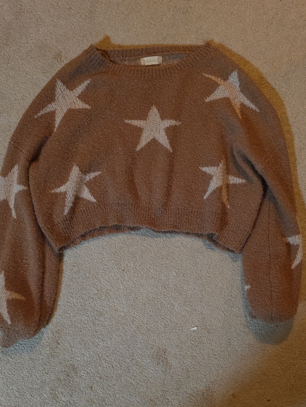 Altar'd State Cozy Star Crop Sweater - Taupe/pink